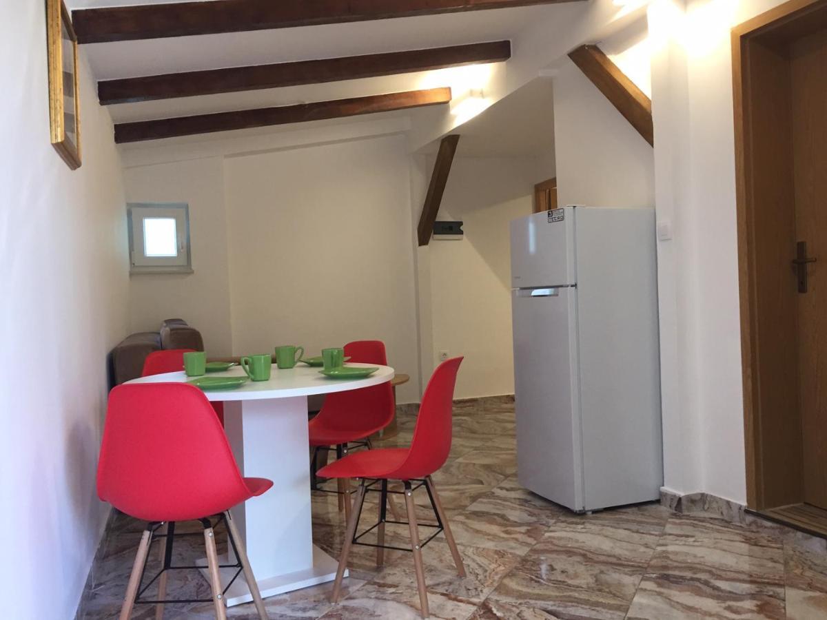 One-Bedroom Apartment, Wifi, Airco, Parking, Washing Machine, Grill Medulin Exteriér fotografie